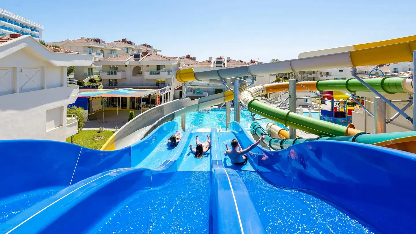 Dream World Hill OUTDOOR_POOL