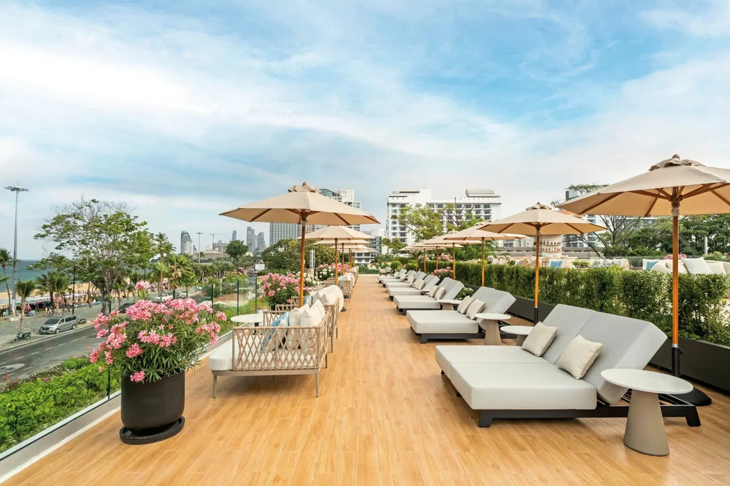Meliá Pattaya Hotel Terrasse