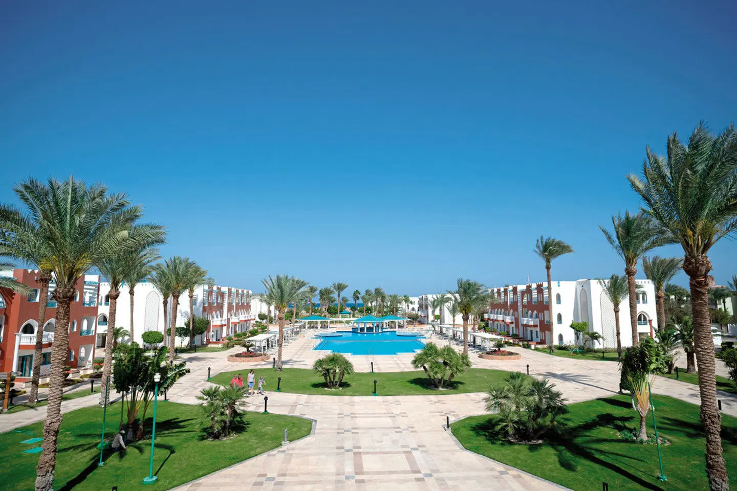 SUNRISE Garden Beach Resort EXTERIOR