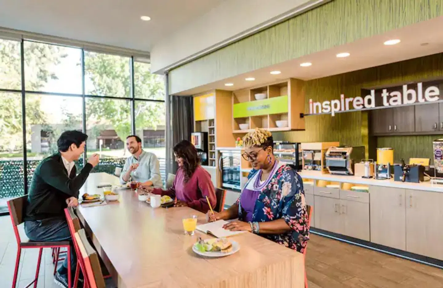 Home2 Suites by Hilton Outer Banks Kill Devil Hills Bar