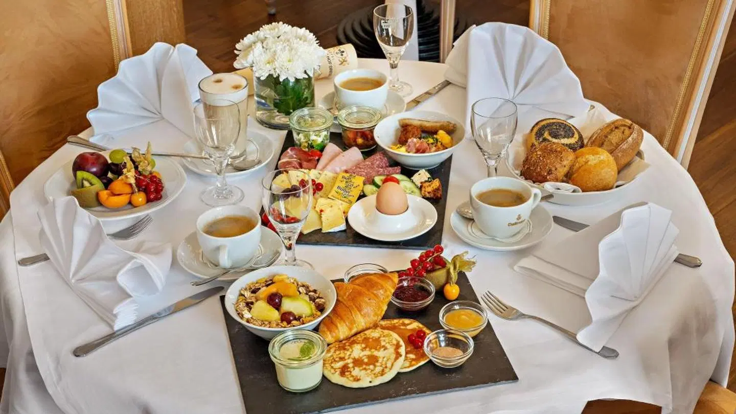 Bayerischer Hof Restaurant