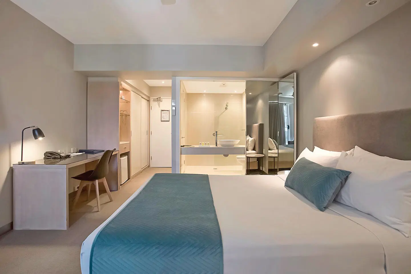 Deep Blue Hotel & Hot Springs ROOM_EXAMPLE