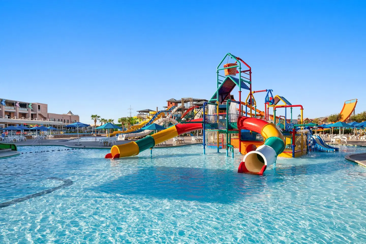 Pickalbatros Alf Leila Wa Leila Resort - Neverland Hurghada OUTDOOR_POOL