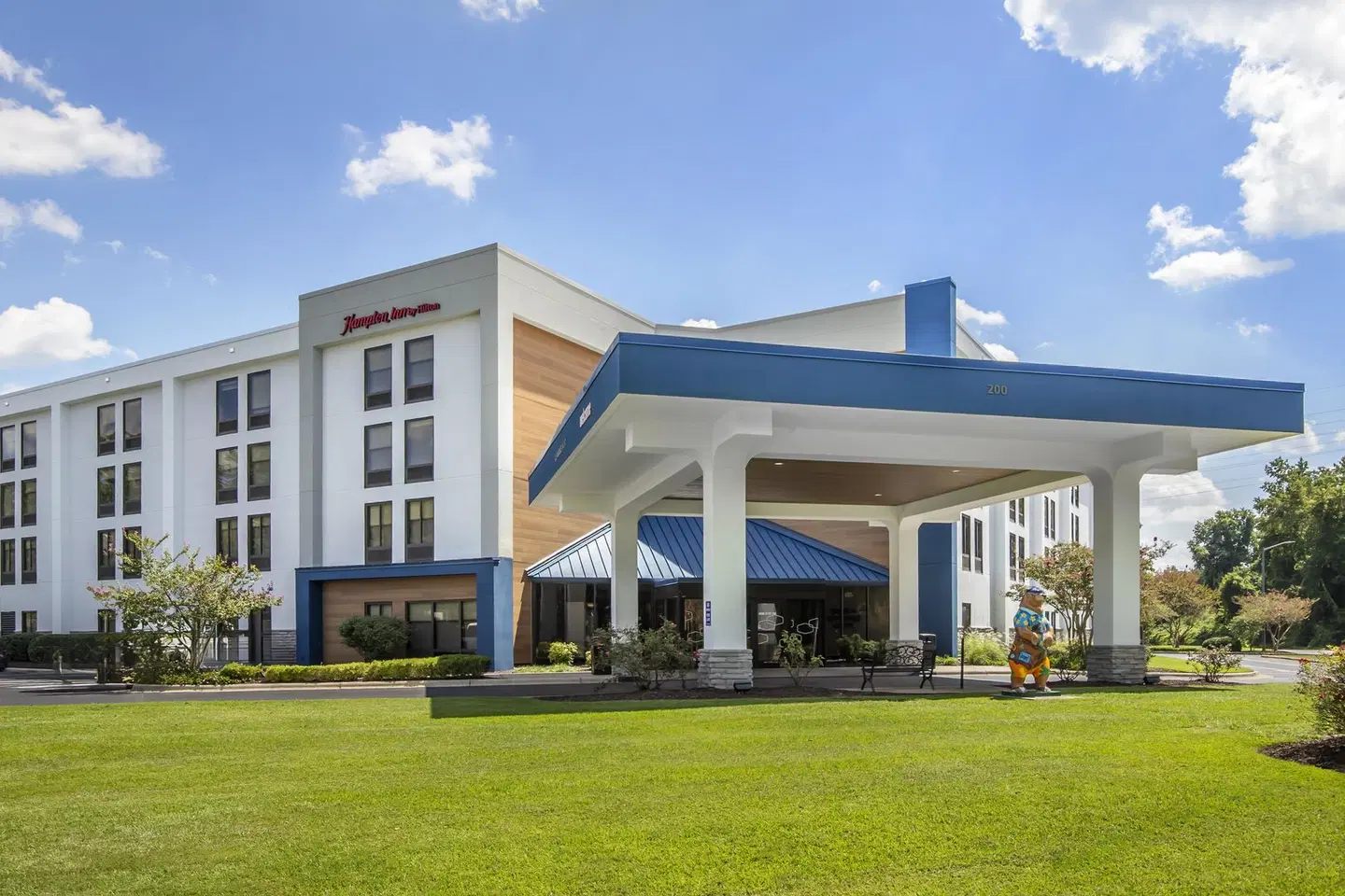 Hampton Inn New Bern EXTERIOR