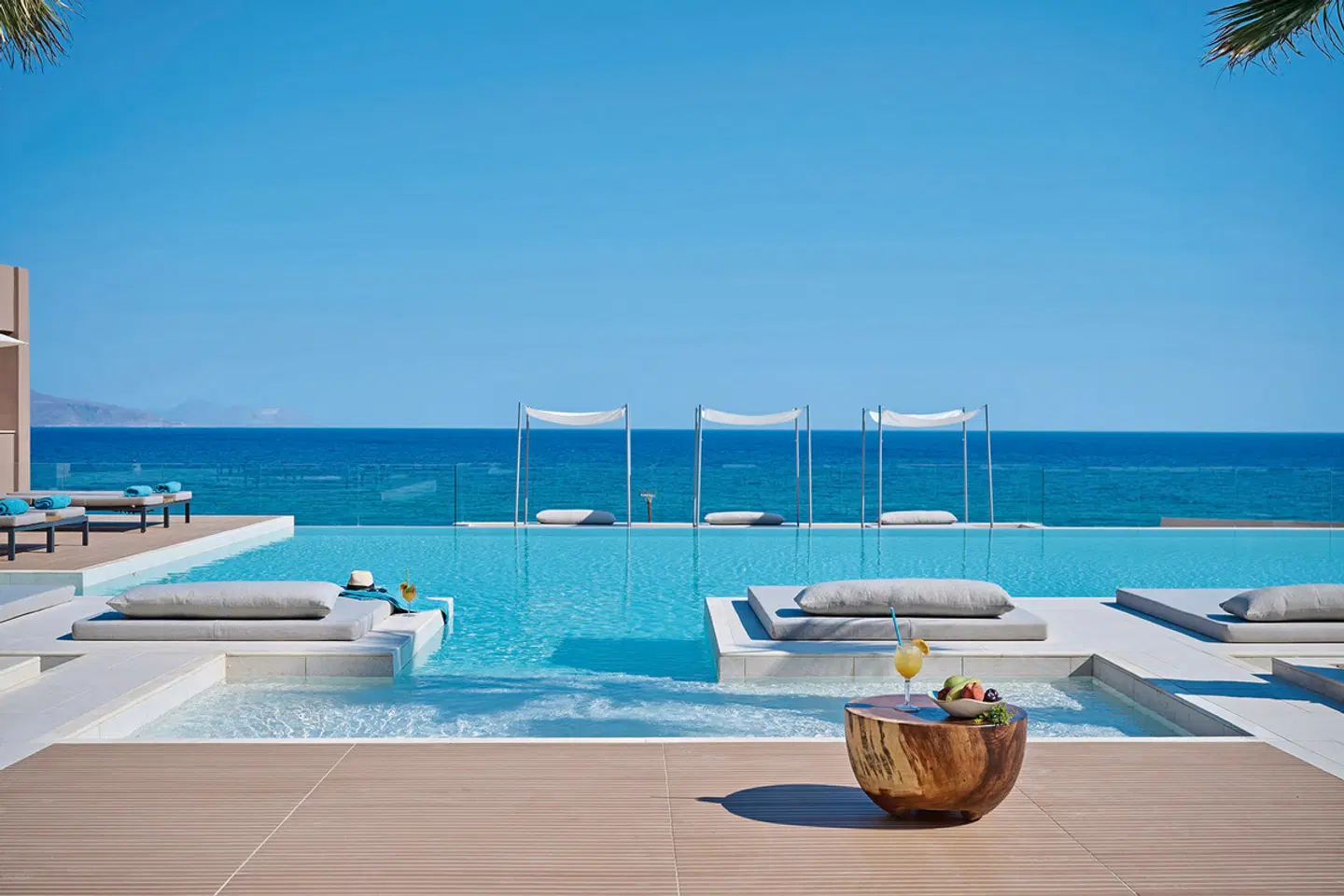 Oros Luxury Beach Resort OUTDOOR_POOL