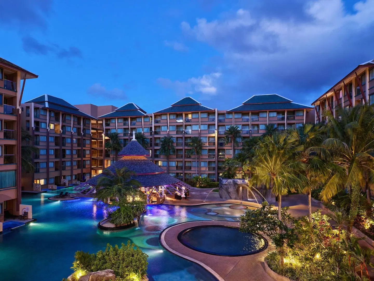 Novotel Phuket Vintage Park Resort Hotel EXTERIOR