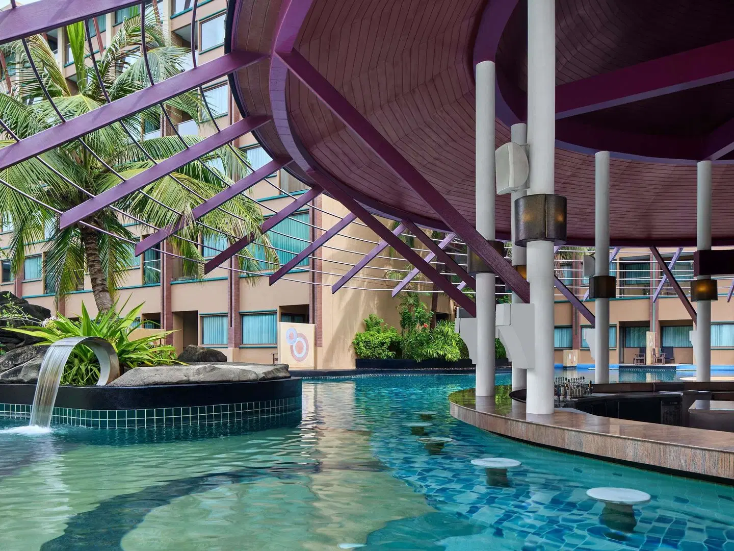 Novotel Phuket Vintage Park Resort Hotel Hallenbad