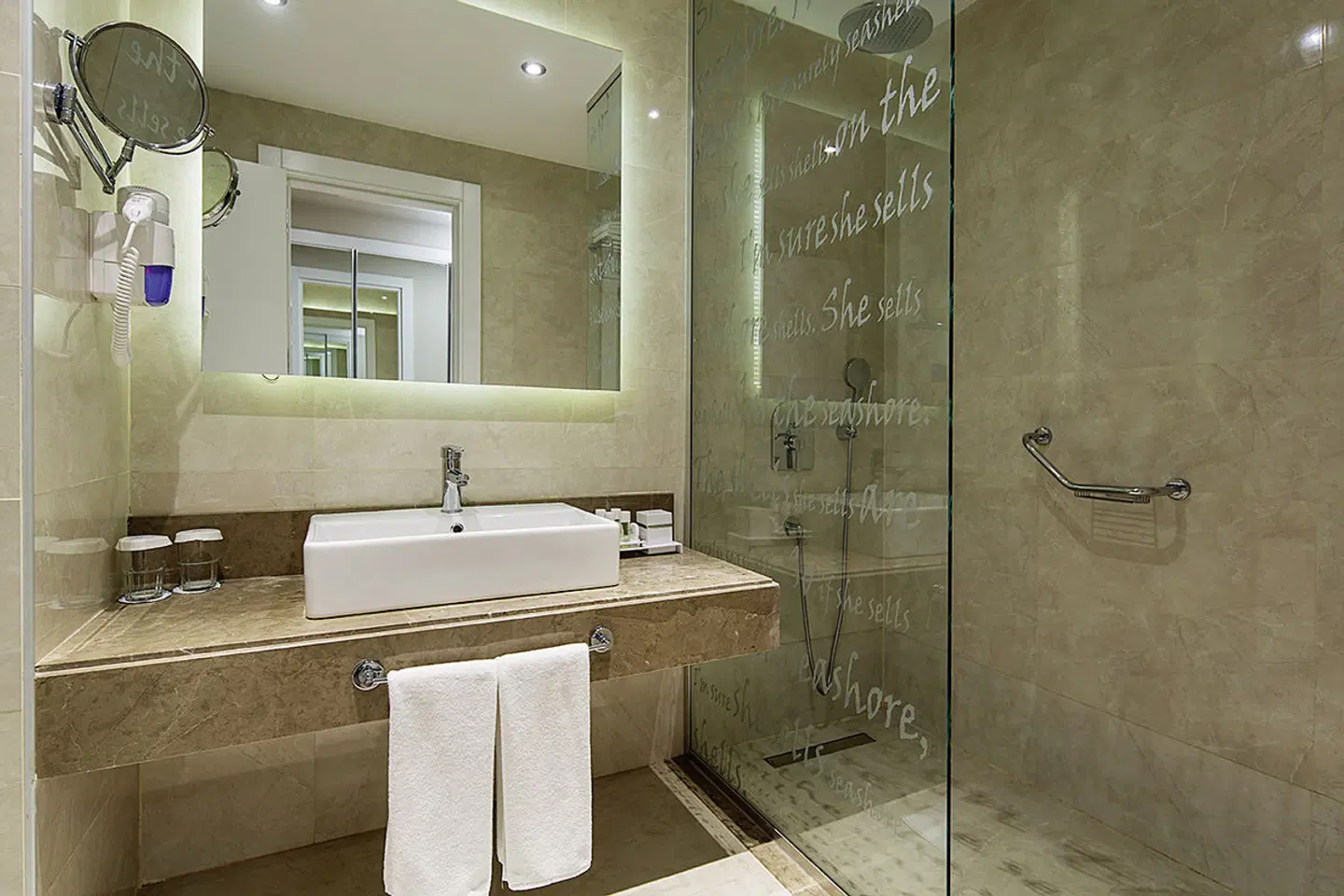 Seashell Resort & Spa Badezimmer