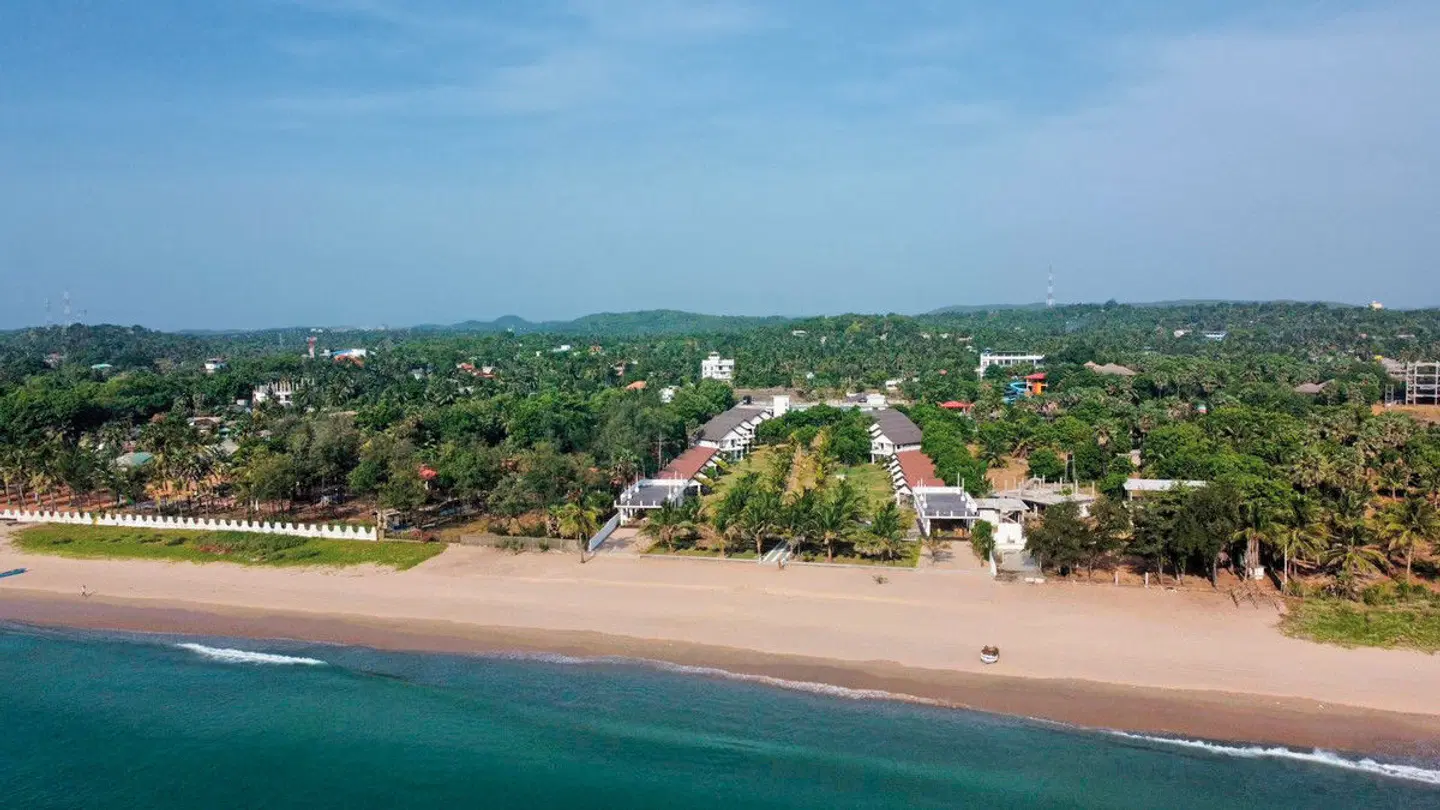 Uppuveli Beach by DSK LANDSCAPE