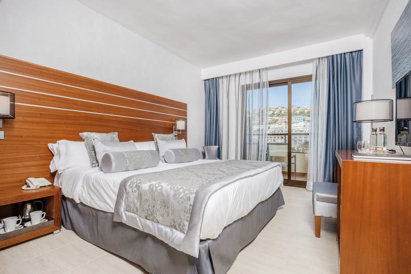 Zafiro Rey Don Jaime ROOM_EXAMPLE