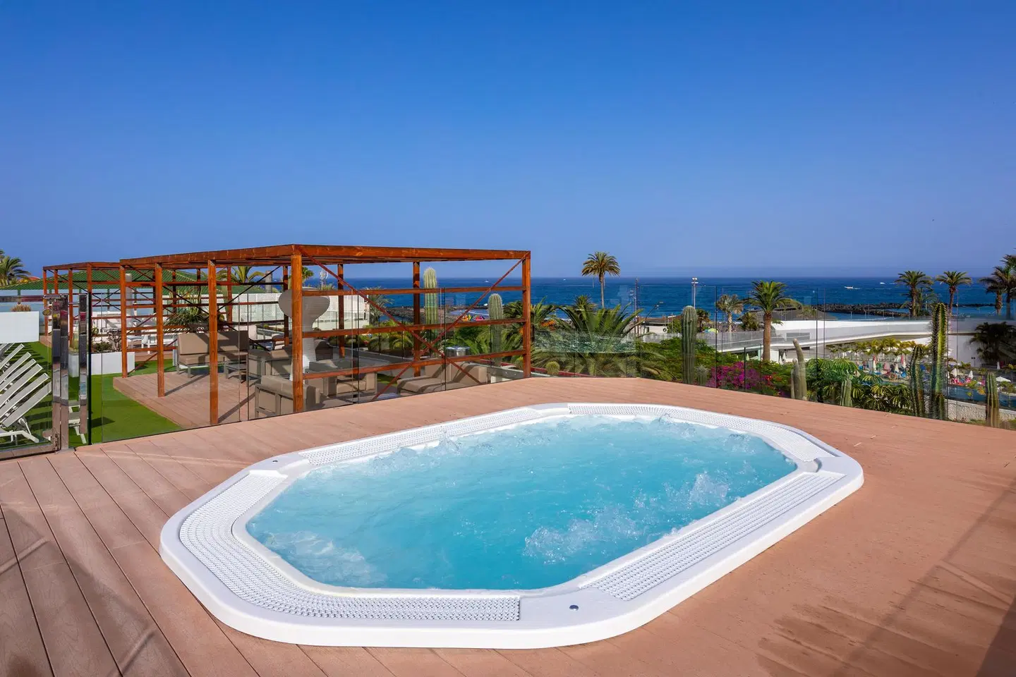 Alexandre Hotel Gala OUTDOOR_POOL