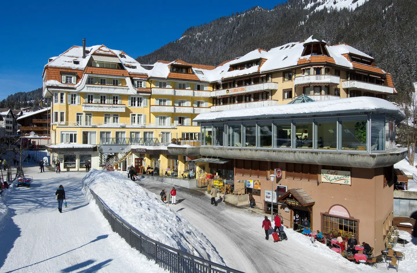 Hotel Silberhorn EXTERIOR