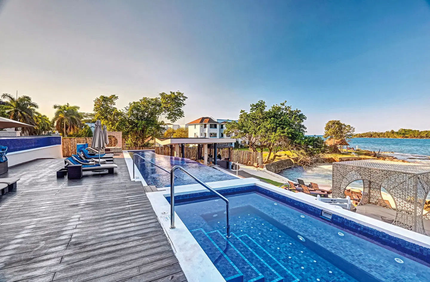 Grand Lido Negril Au-Naturel, An Autograph Collection All-Inclusive Resort OUTDOOR_POOL