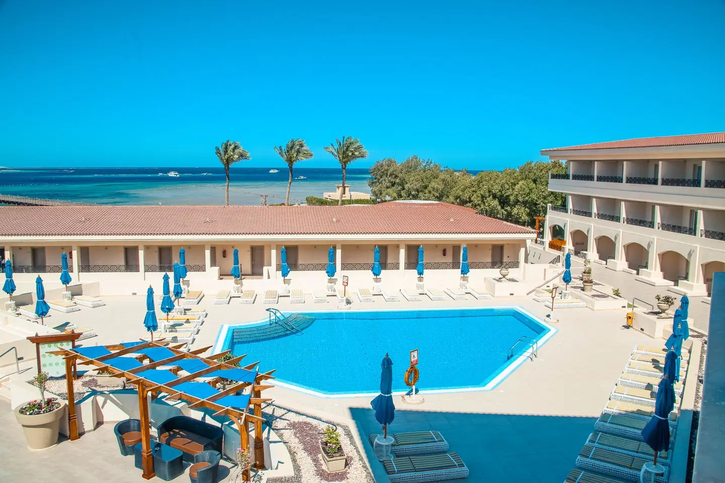 Cleopatra Luxury Resort Makadi Bay OUTDOOR_POOL