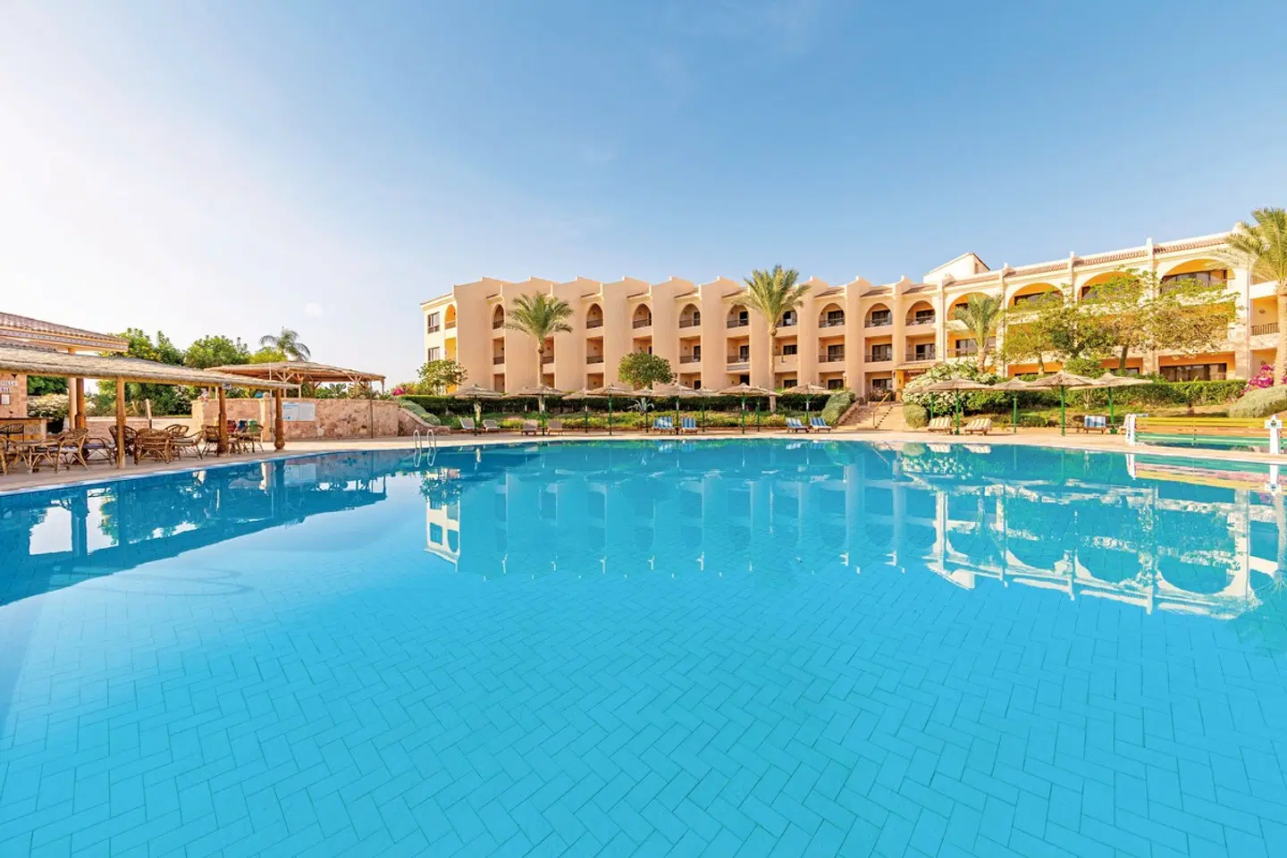 Flamenco Beach & Resort OUTDOOR_POOL