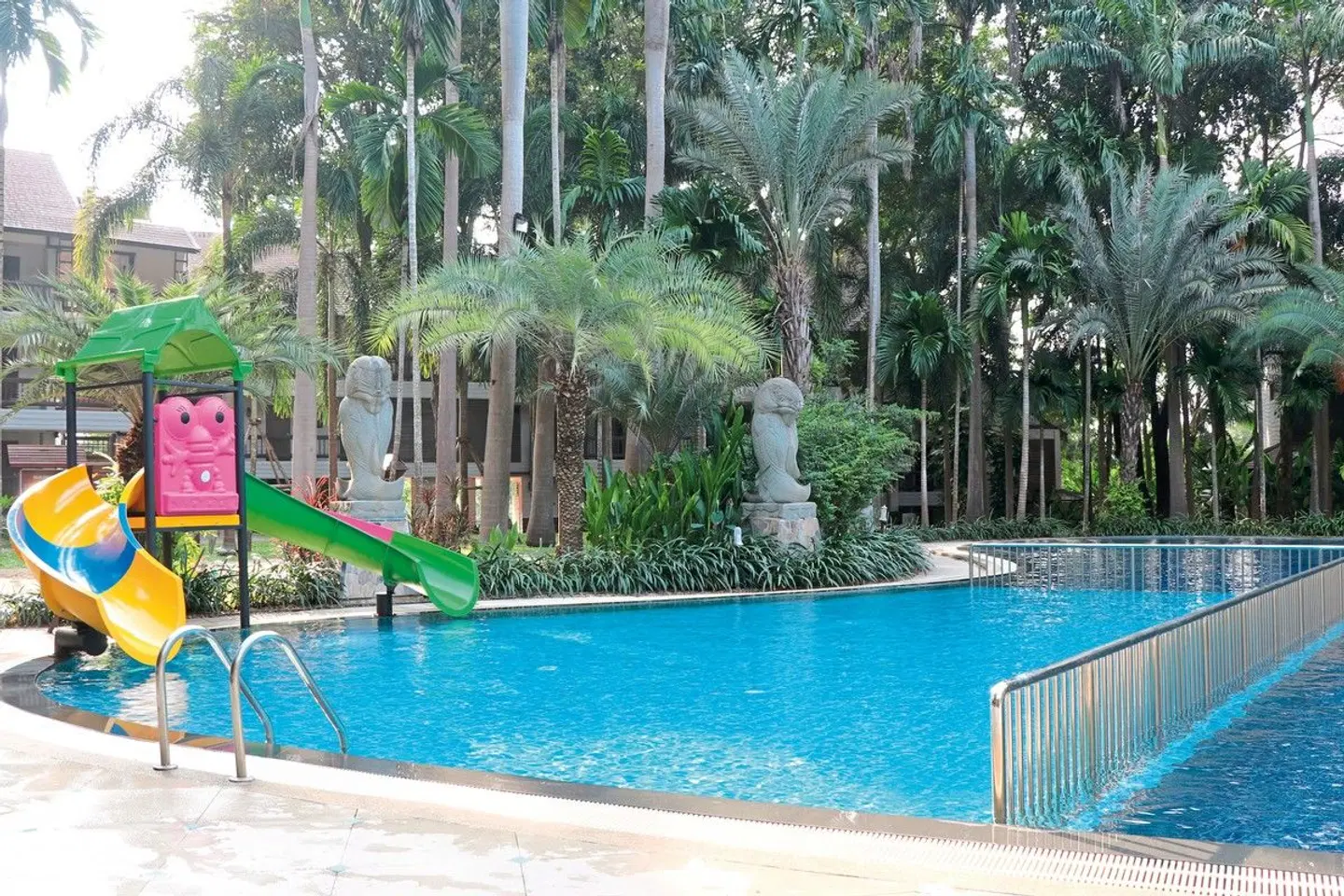 Mida Resort Kanchanaburi OUTDOOR_POOL