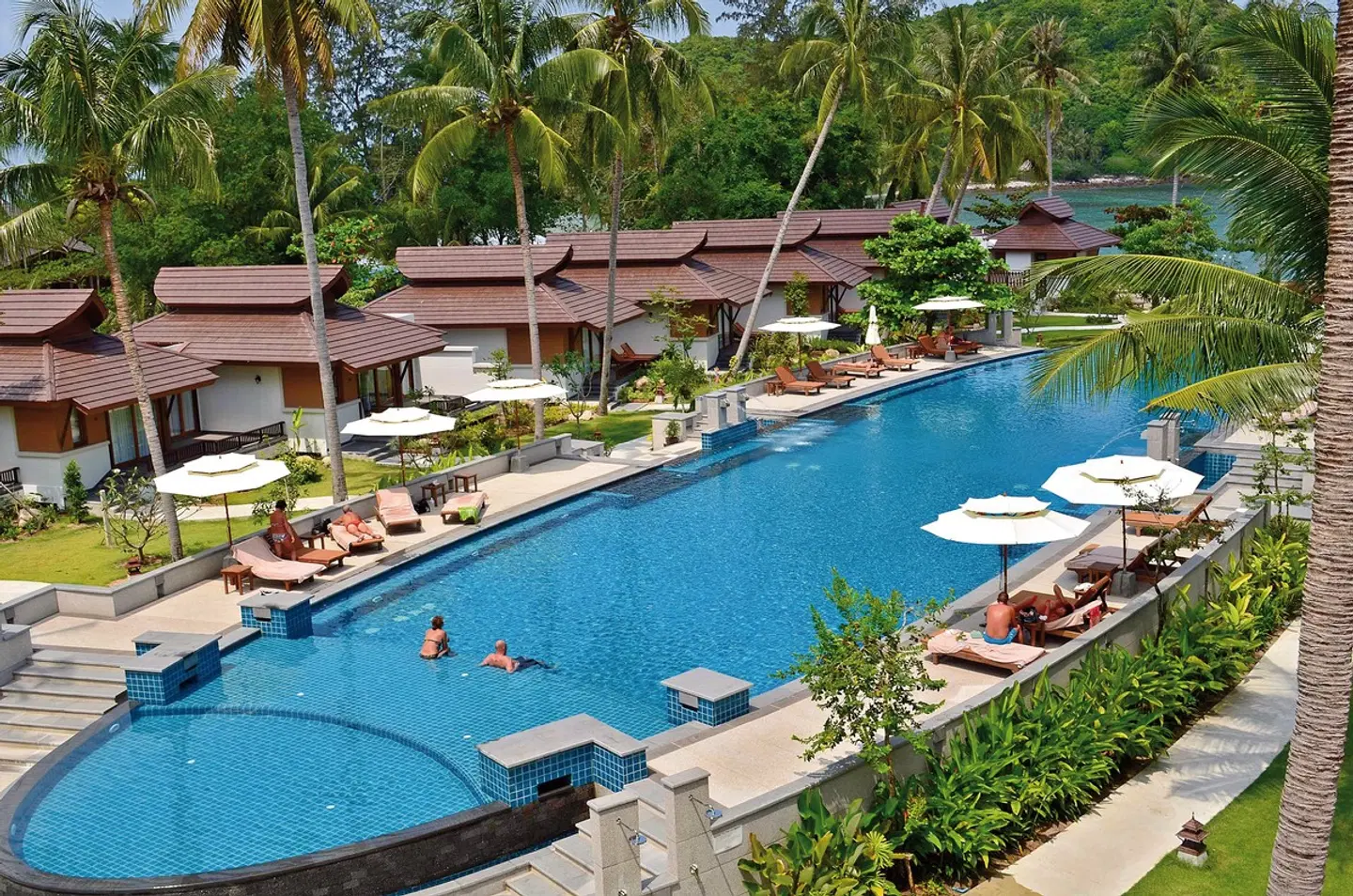 Maehaad Bay Resort OUTDOOR_POOL