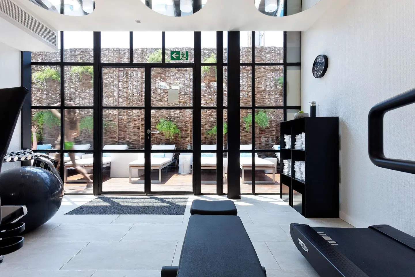 Monument Hotel Hallenbad