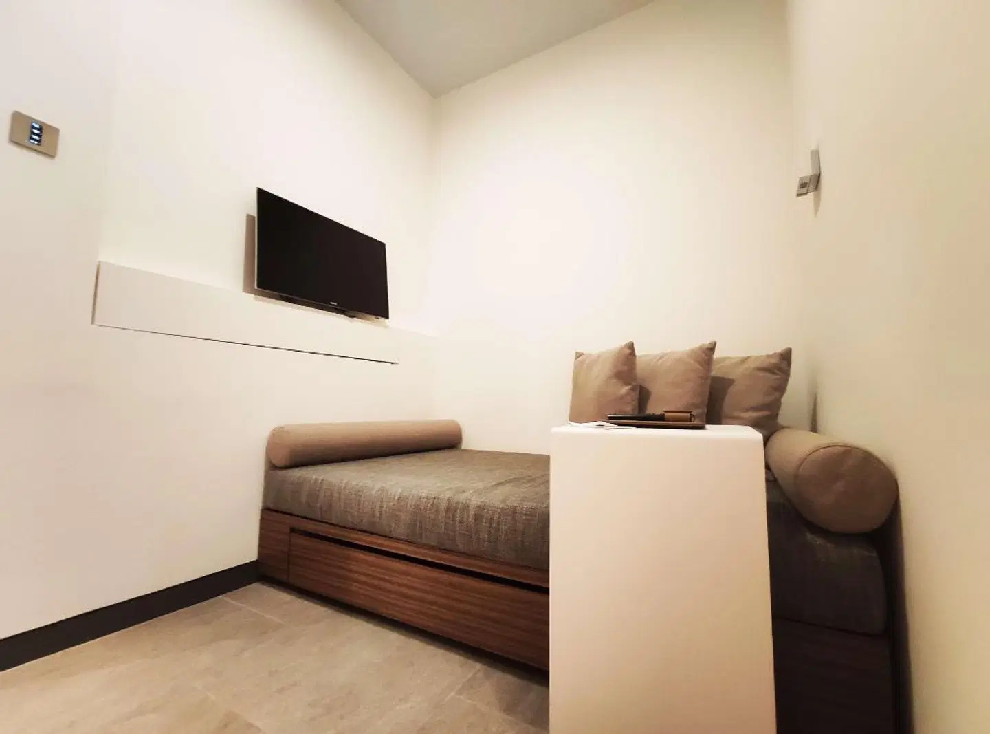 One Farrer Hotel & Spa ROOM_EXAMPLE