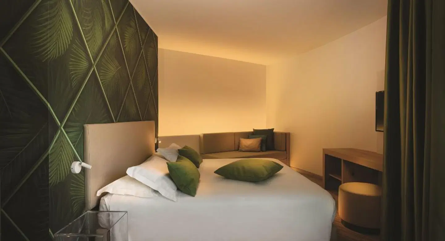 Astoria Park Hotel ROOM_EXAMPLE