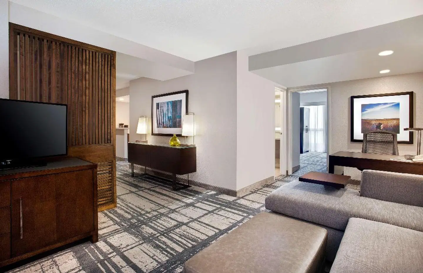 Embassy Suites by Hilton Orlando International Drive Convention Center ROOM_EXAMPLE