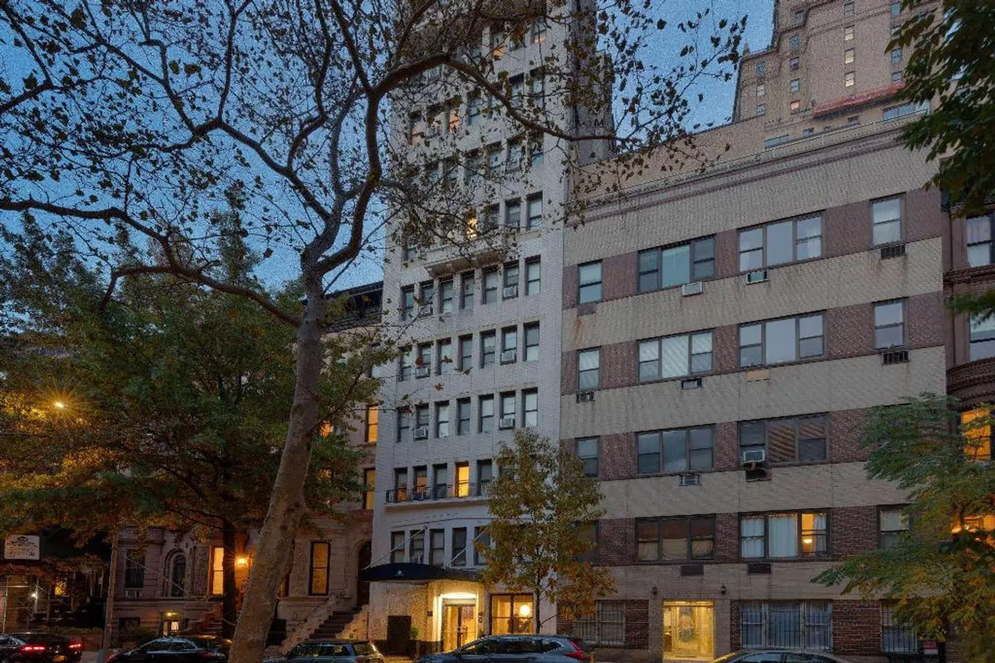 La Quinta Inn & Suites by Wyndham New York City Central Park EXTERIOR