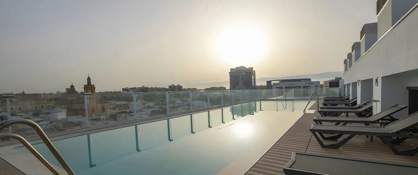 Hotel Giralda Center Strand