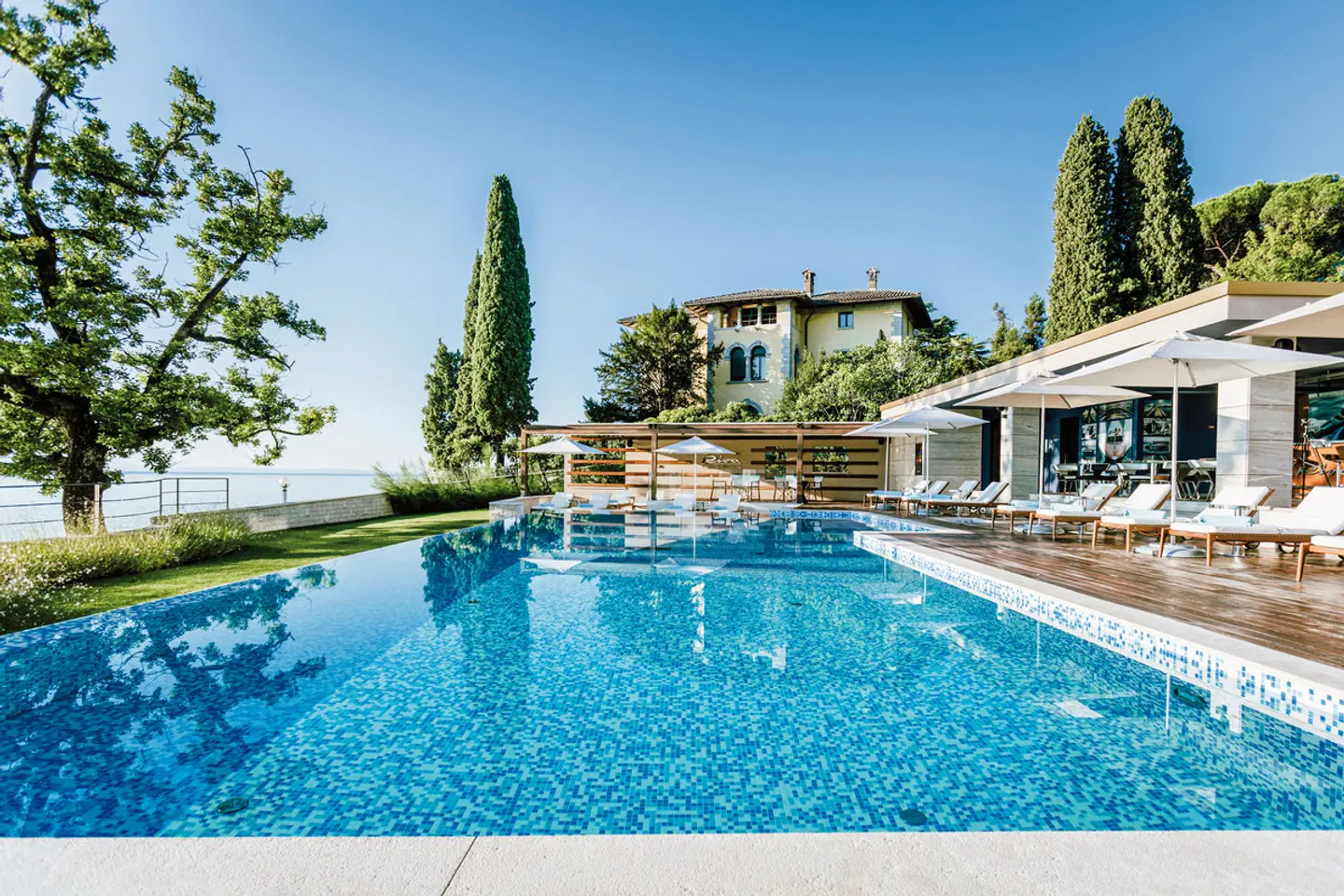 Ikador Luxury Boutique Hotel & Spa OUTDOOR_POOL