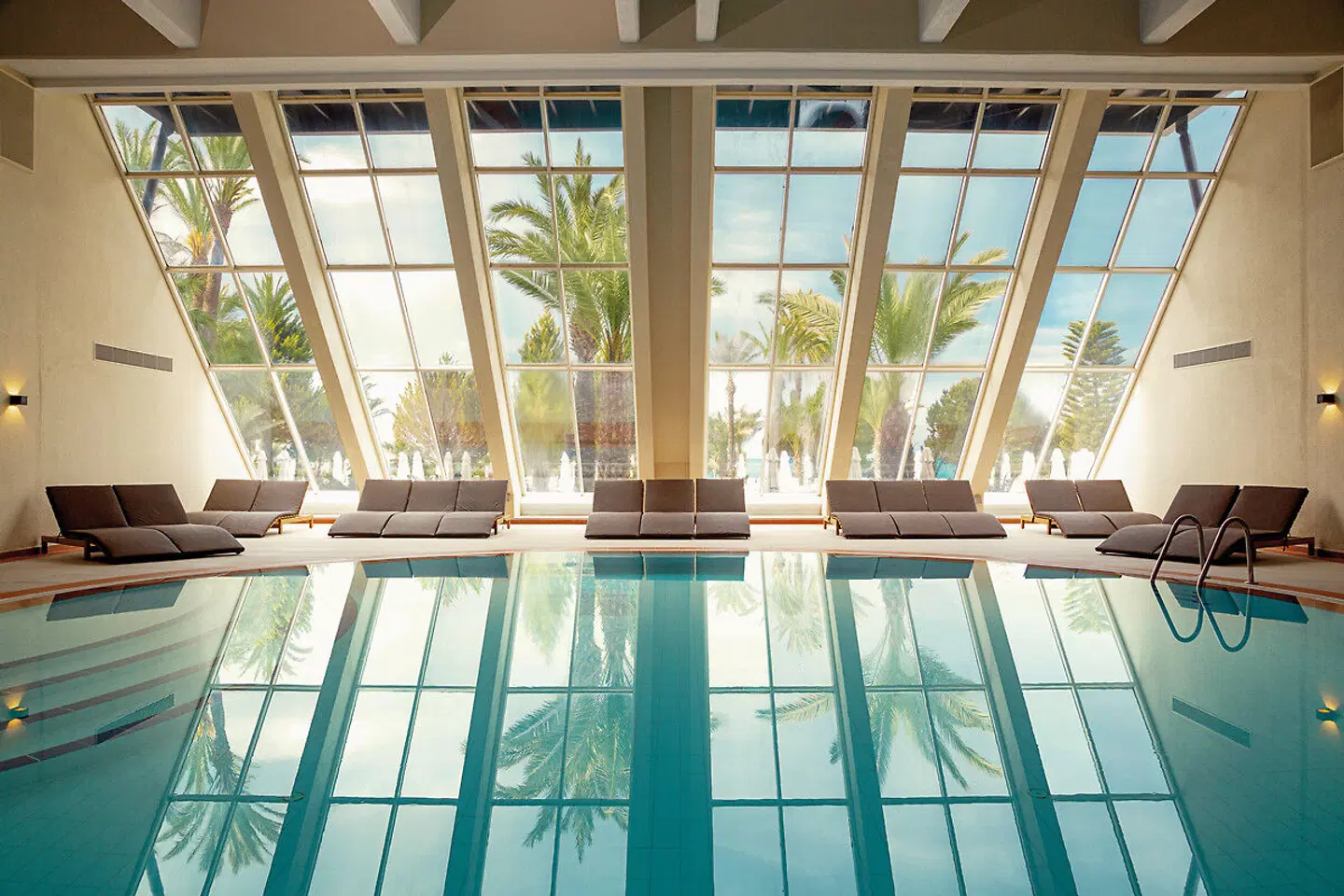 Paloma Perissia Hallenbad