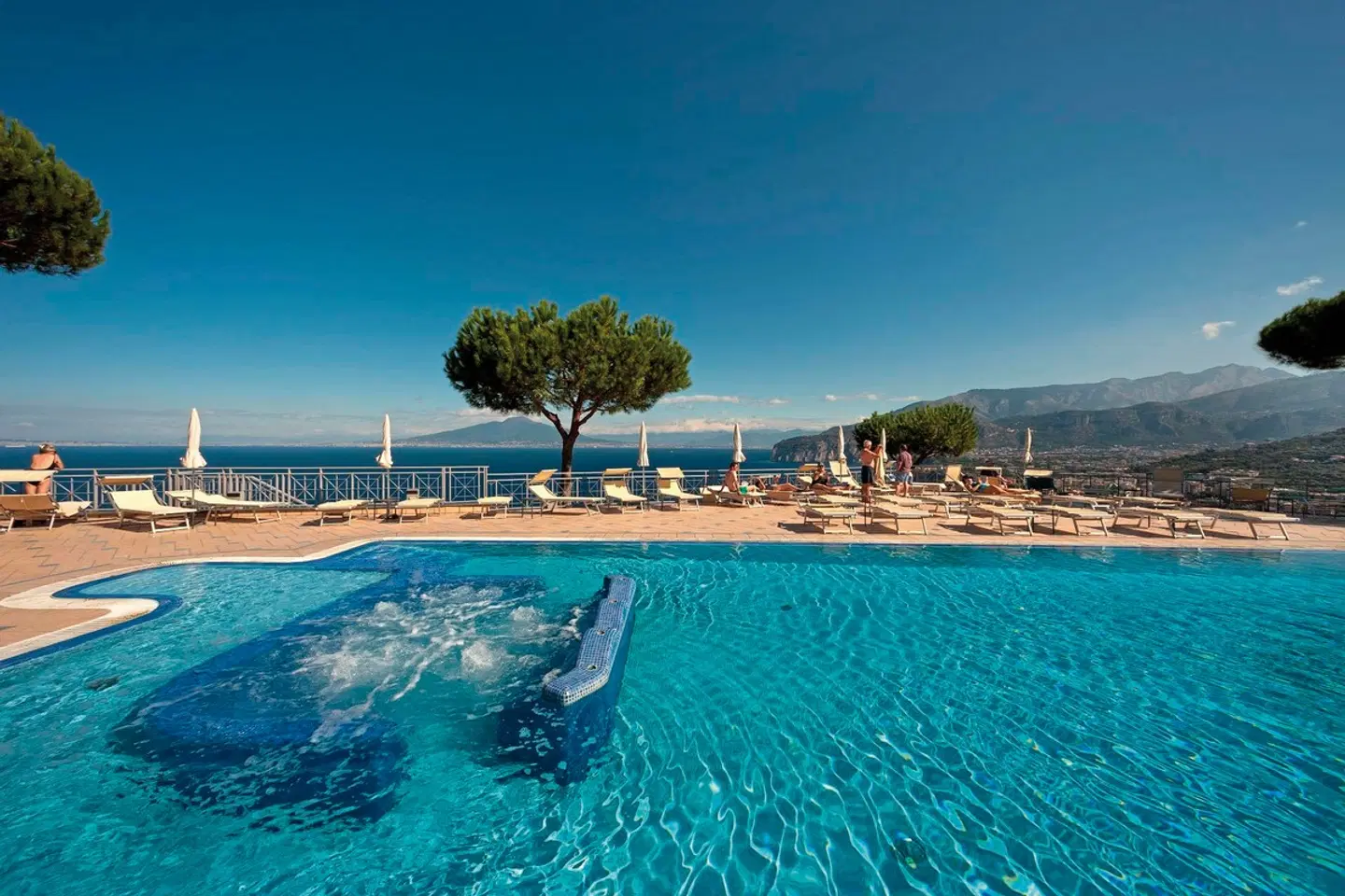 Grand Hotel President OUTDOOR_POOL