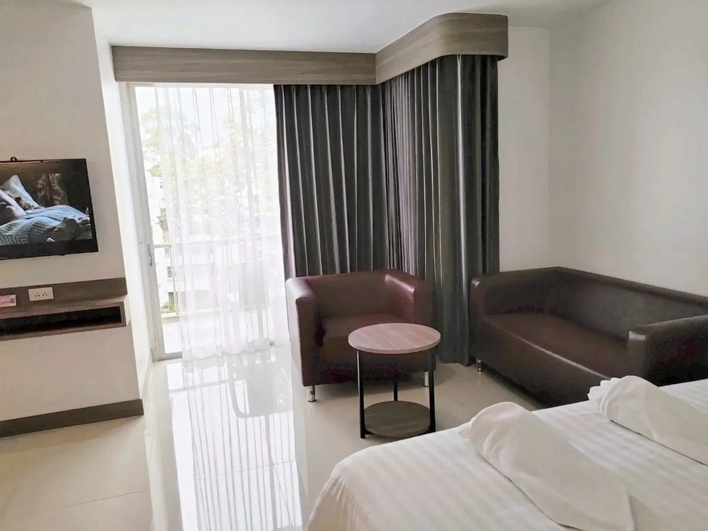 Flipper House ROOM_EXAMPLE