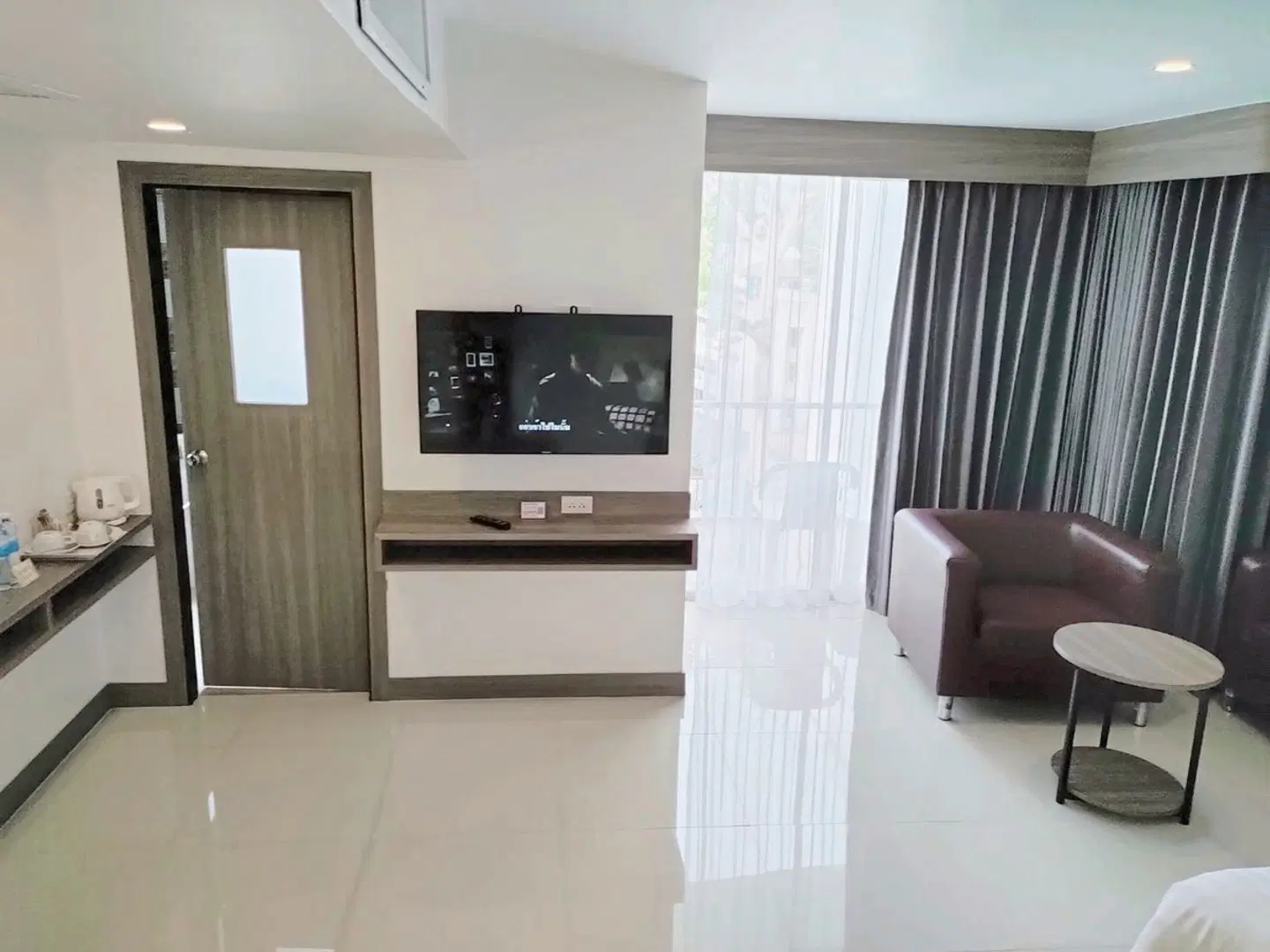 Flipper House ROOM_EXAMPLE