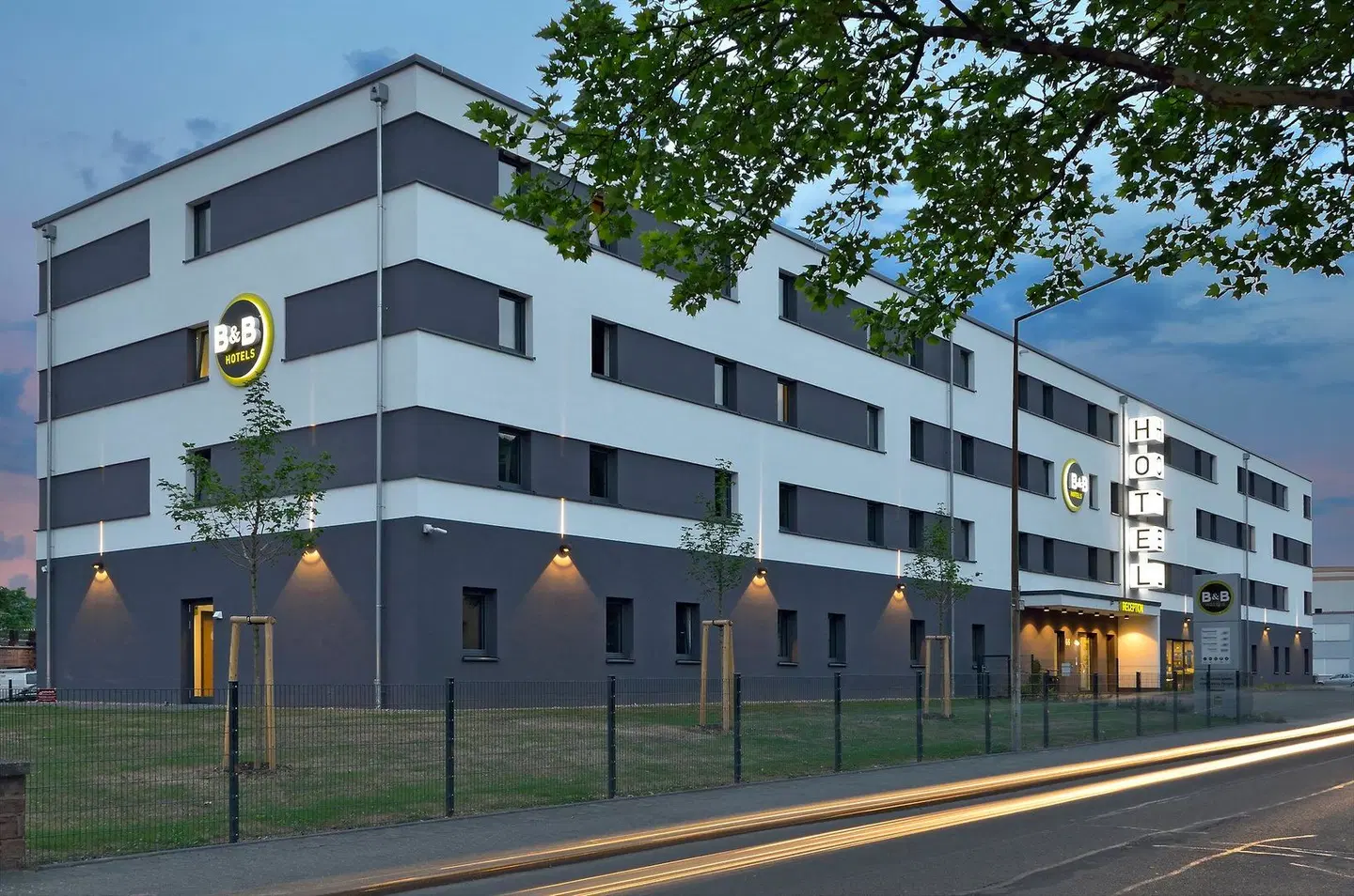 B&B Hotel Trier EXTERIOR
