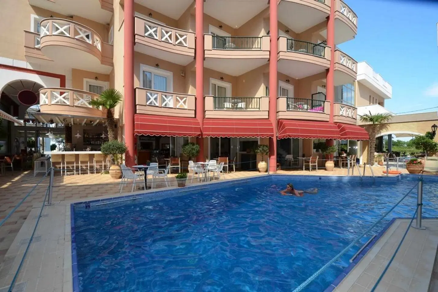 Evilion Sea And Sun OUTDOOR_POOL