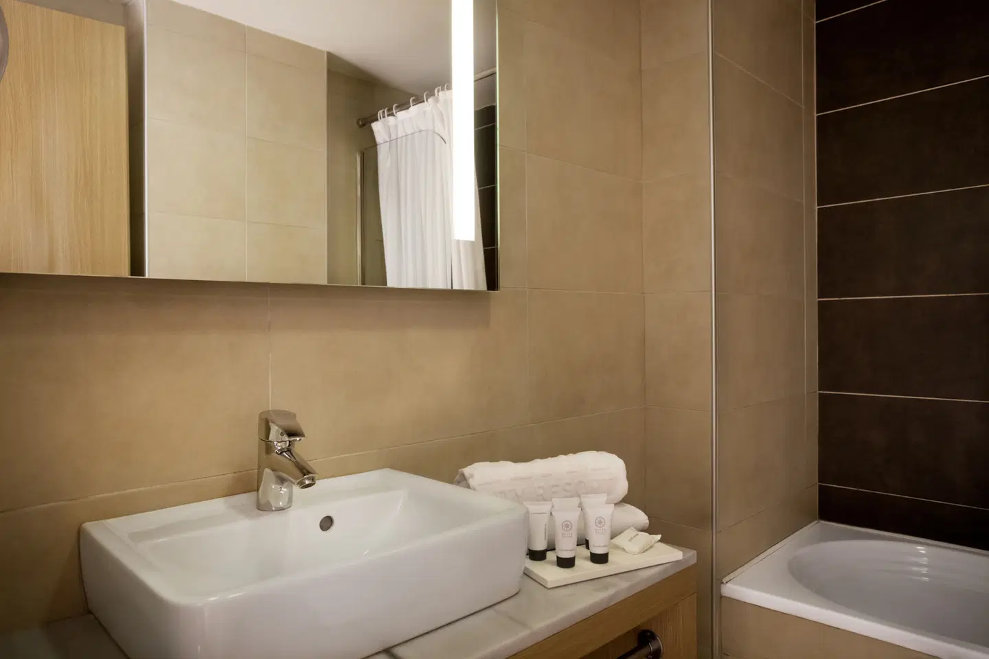 Elite City Resort Badezimmer