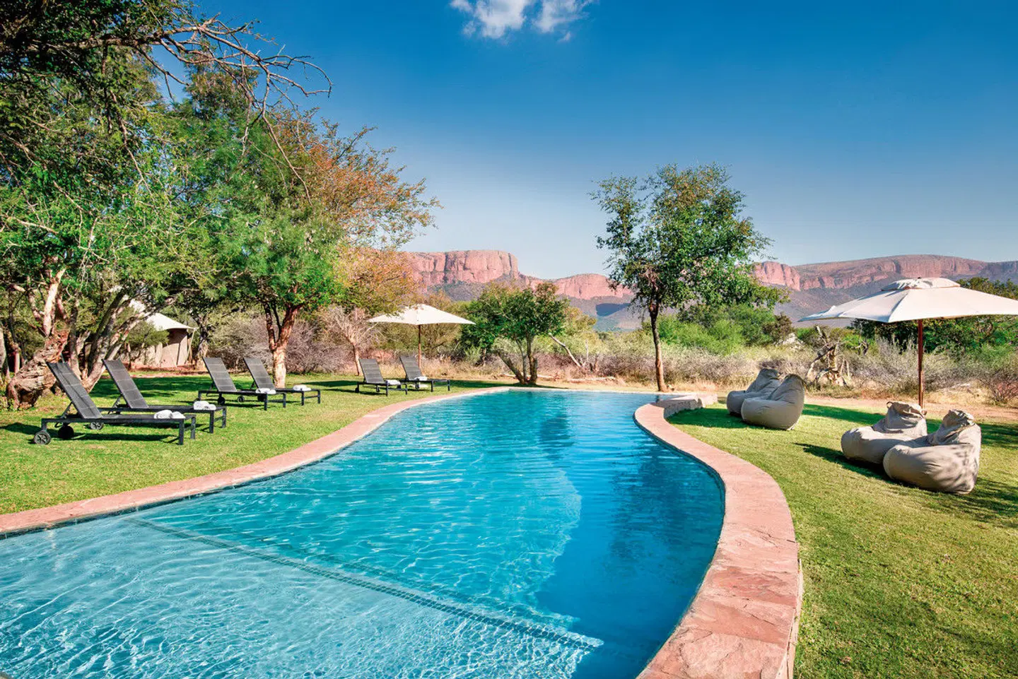 Auf Familiensafari in Südafrika mit More Hotels OUTDOOR_POOL