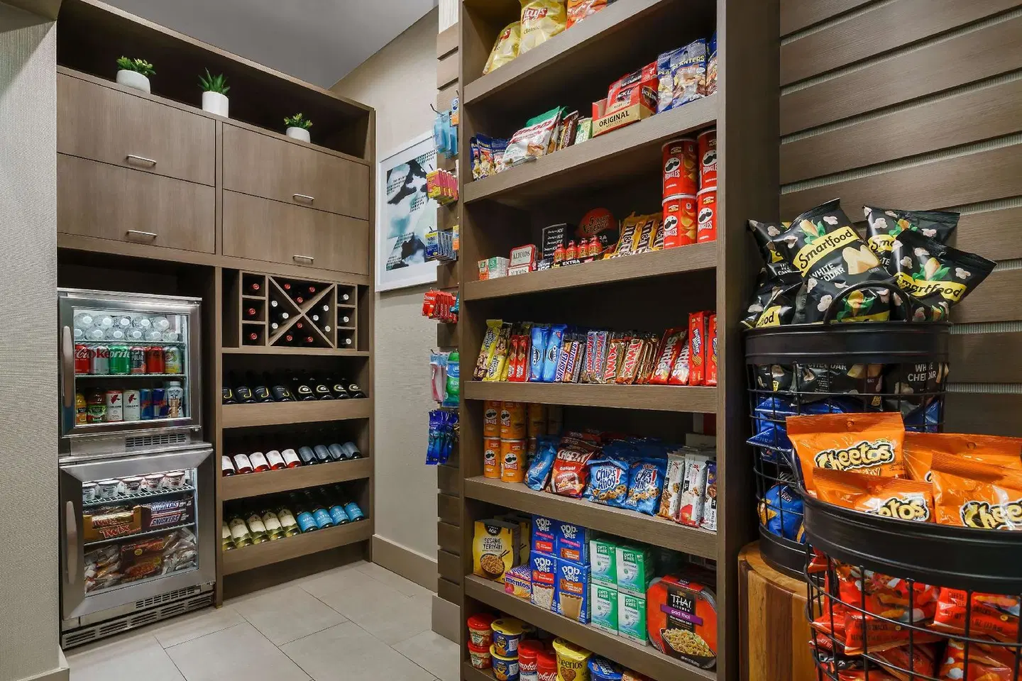 Hilton Garden Inn New York Times Square North EXTERIOR