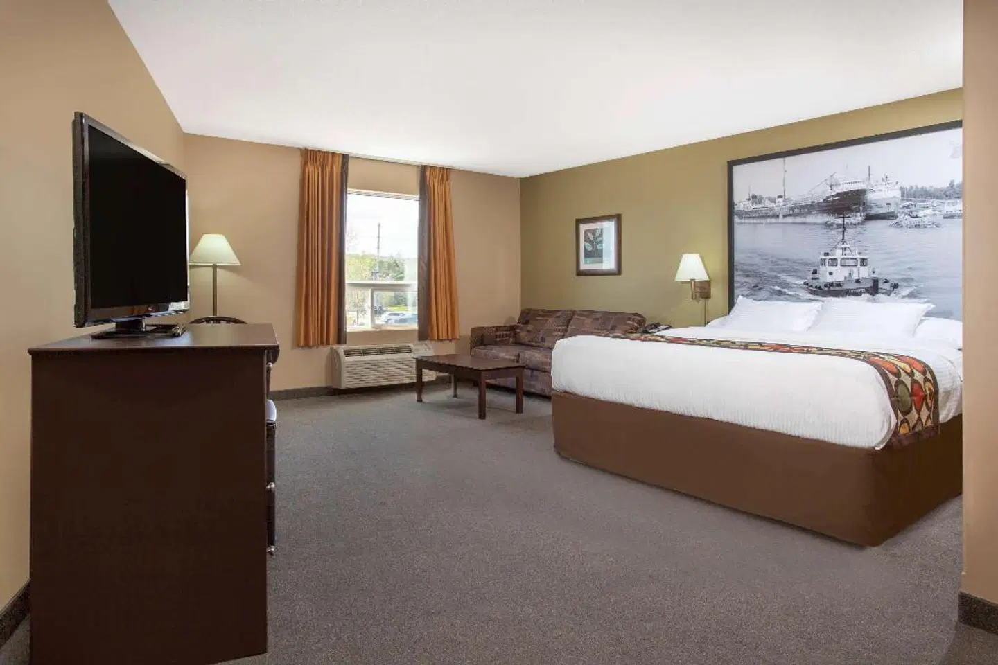 Super 8 by Wyndham Midland ROOM_EXAMPLE