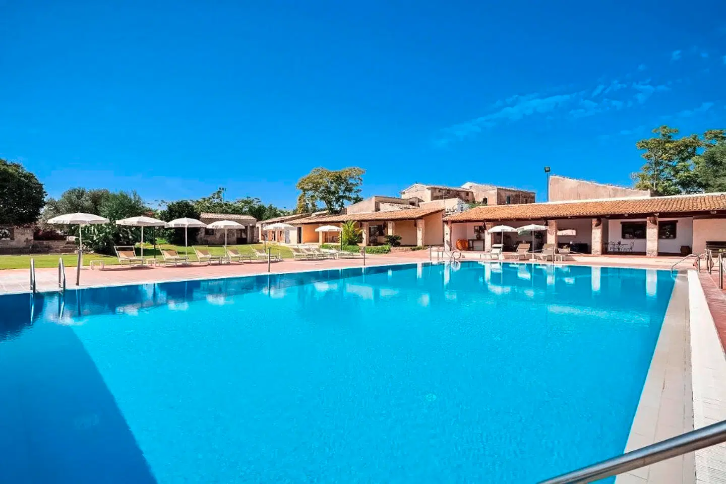 Villa Giulia OUTDOOR_POOL