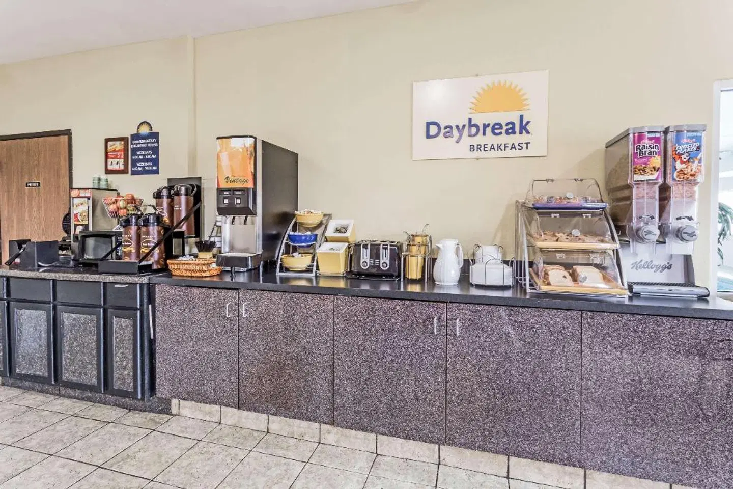 Days Inn & Suites by Wyndham of Morris LOUNGE_LOBBY