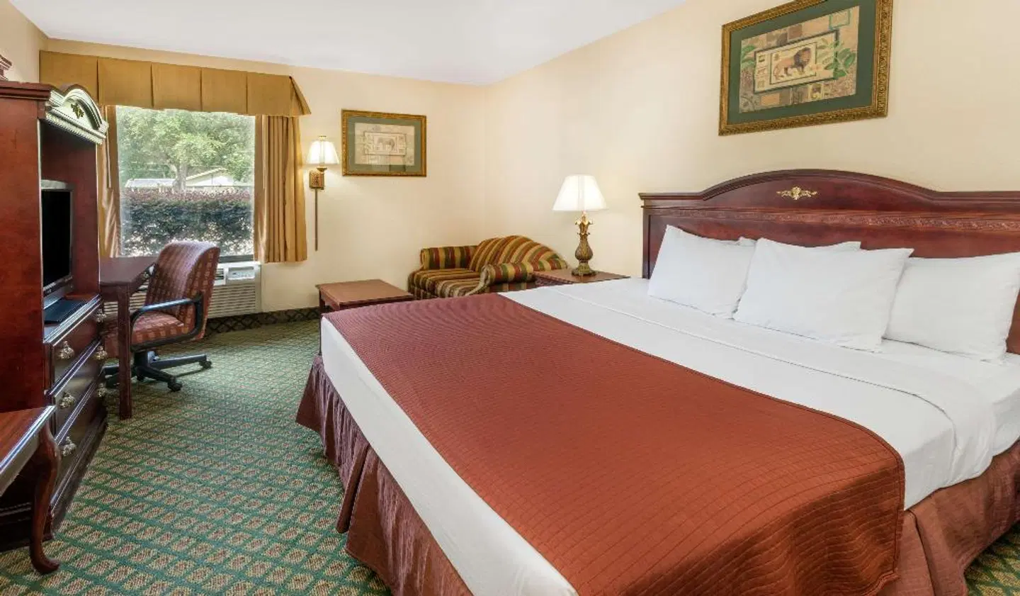 Days Inn & Suites by Wyndham Eunice ROOM_EXAMPLE