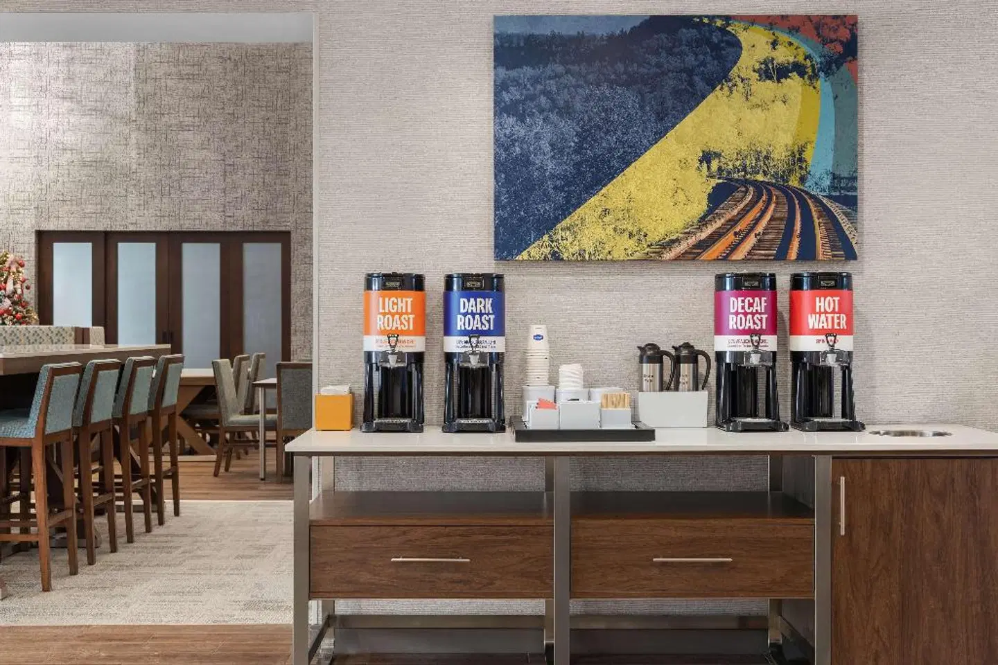 Hampton Inn & Suites Orangeville, On Bar