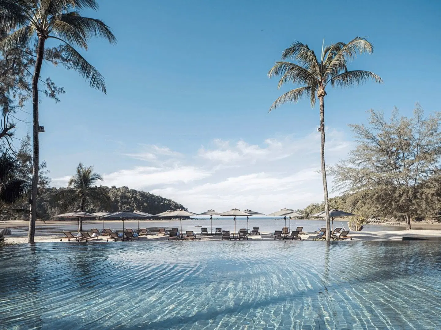 Anantara Phuket Layan Resort Strand
