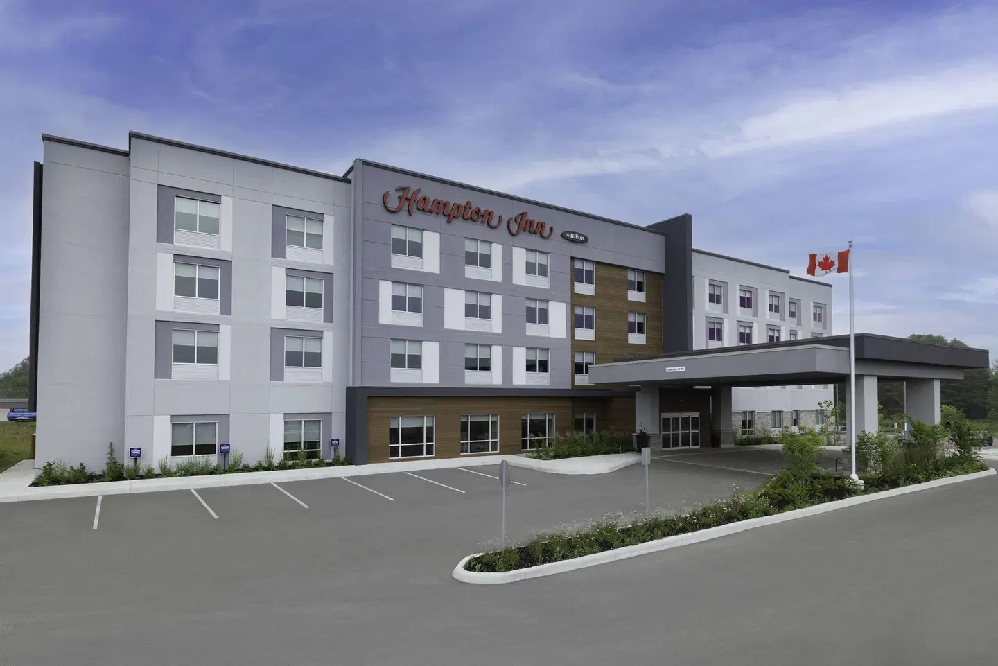 Hampton Inn by Hilton Midland EXTERIOR