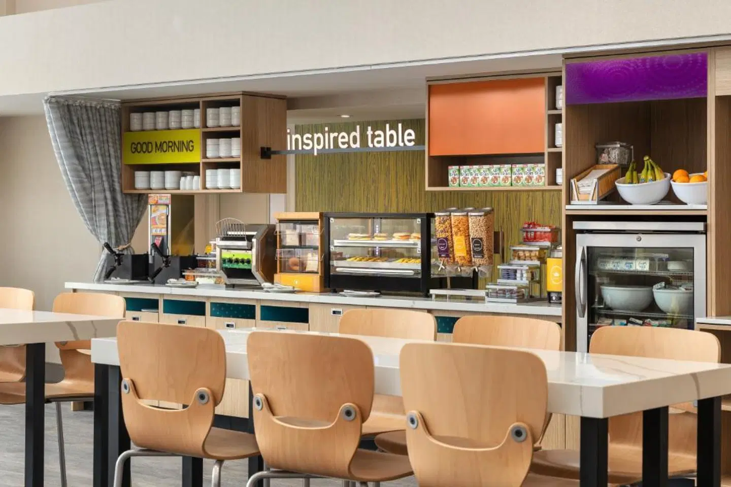 Home2 Suites By Hilton Kitchener Bar