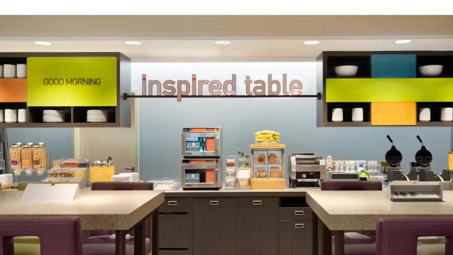 Home2 Suites By Hilton Thunder Bay Bar