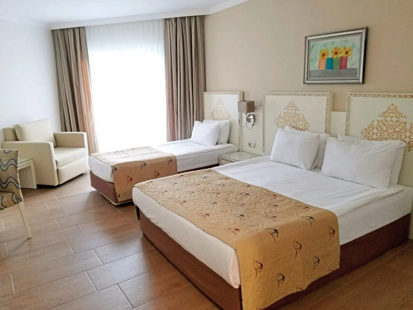 Crystal Admiral Aqua Collection ROOM_EXAMPLE