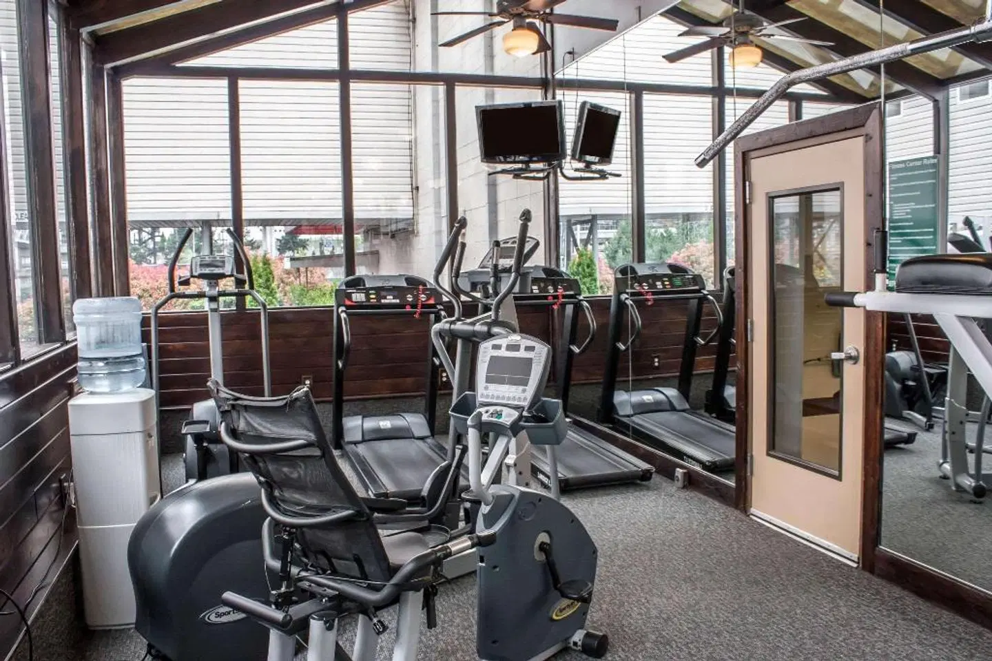 SureStay Hotel by Best Western SeaTac Airport North SPORTS_AND_LEISURE