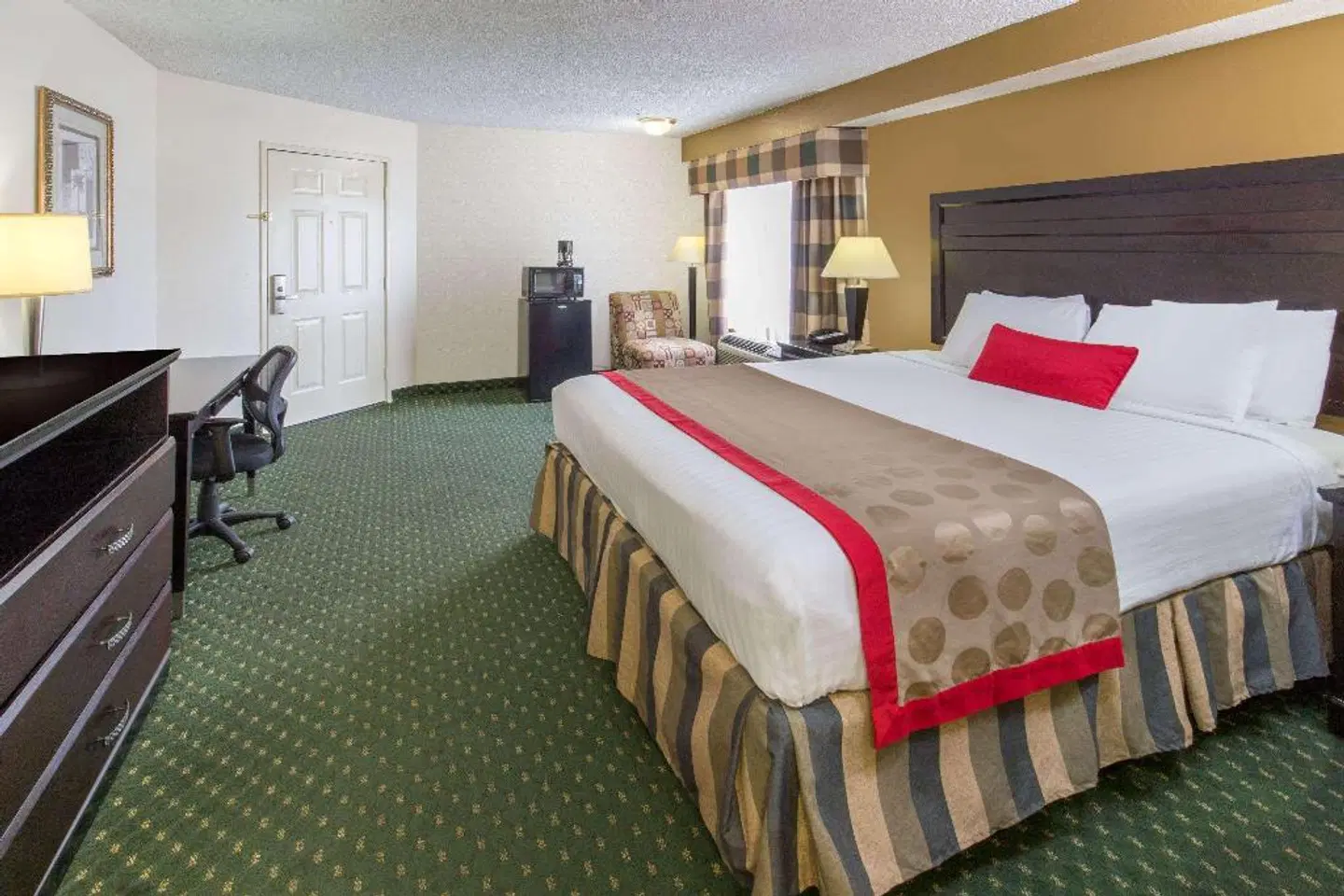 Ramada Ontario Airport ROOM_EXAMPLE