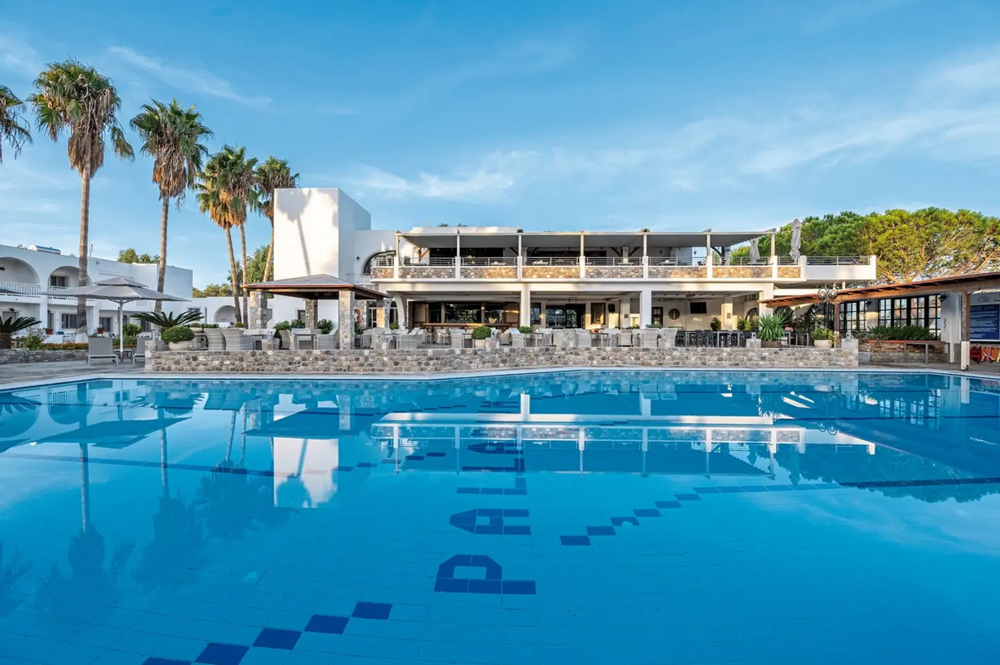 Palladium OUTDOOR_POOL